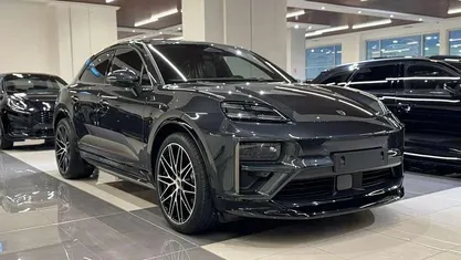 Usata Porsche Macan Turbo 430 kW (585 CV) 2025 SUV