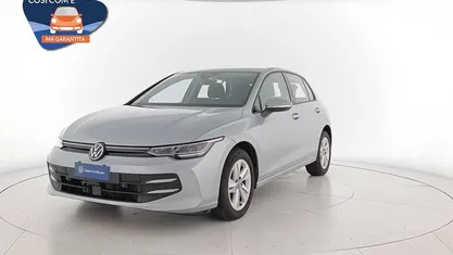 Usata 2025 VW Golf Life Tre volumi | 27.300 € (Buon prezzo)