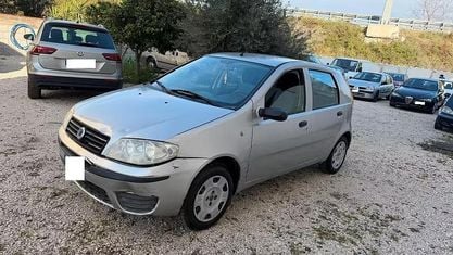 Usata Fiat Punto Active 60 CV (44 kW) 2005 Grigio Utilitaria