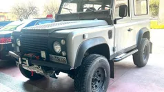 Usata 1987 Land Rover Defender SUV | 16.800 €