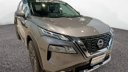 Usata Nissan X-Trail Tekna 163 CV (119 kW) 2025 Grigio SUV