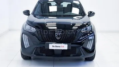 Usata Peugeot 2008 Active 102 CV (75 kW) 2024 Nero SUV