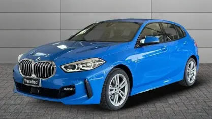 Begagnad BMW 118 M Sport 150 HK (110 kW) 2024 Blå Halvkombi