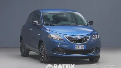 Usata Lancia Ypsilon 70 CV (51 kW) 2024 Blu elegante Utilitaria