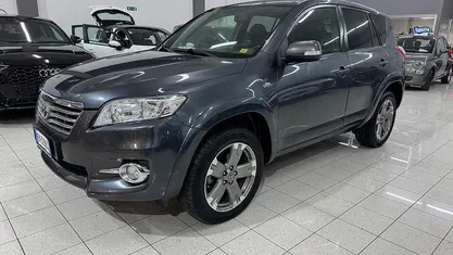 Grigio Usata 2012 Toyota RAV4 Executive SUV | 5700 € (Buon prezzo)