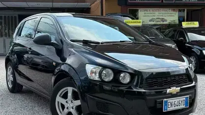 Usata Chevrolet Aveo LS 69 CV (50 kW) 2012 Nero Berlina