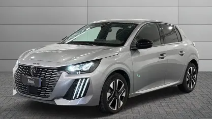 Usata Peugeot 208 Allure 101 CV (74 kW) 2025 Grigio medio metallizzato Utilitaria