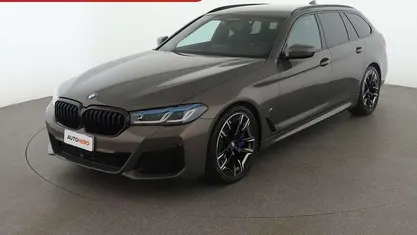 Usata 2021 BMW 540 M Sport Station wagon | 43.799 € (Cara)