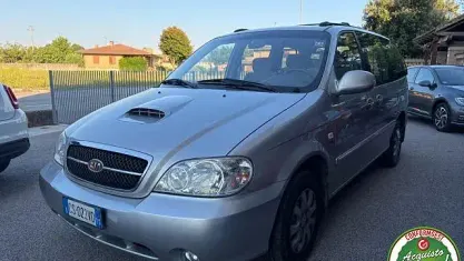 Usata Kia Carnival Family 145 CV (106 kW) 2005 Grigio Monovolume