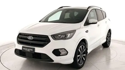Usata 2019 Ford Kuga ST-Line SUV | 13.400 € (Buon prezzo)
