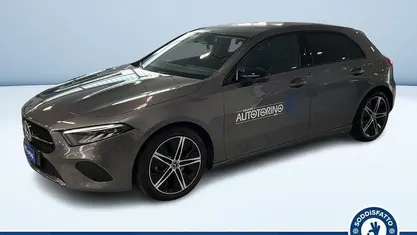 Grigio metallizzato Usata 2024 Mercedes A180 Advanced Tre volumi | 31.400 € (Buon prezzo)
