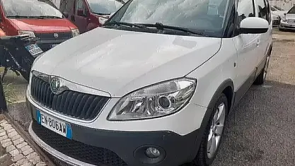 Usata Skoda Roomster Ambition 86 CV (63 kW) 2012 Bianco Monovolume