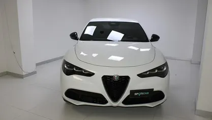 Usata Alfa Romeo Stelvio Veloce 209 CV (153 kW) 2024 Bianco alfa SUV