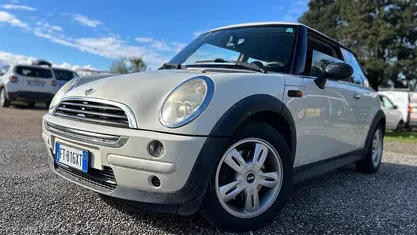 Usata Mini ONE 75 CV (55 kW) 2004 Utilitaria