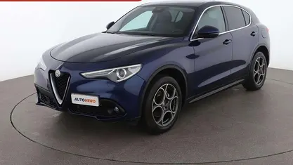 Blu Usata 2018 Alfa Romeo Stelvio Executive SUV | 24.399 € (Buon prezzo)