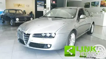 Usata Alfa Romeo 159 Super 170 CV (125 kW) 2011 Grigio Berlina