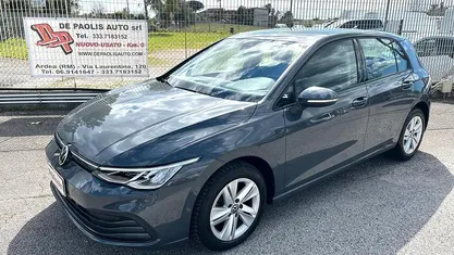 Usata VW Golf VIII Life 116 CV (85 kW) 2022 Grigio Berlina