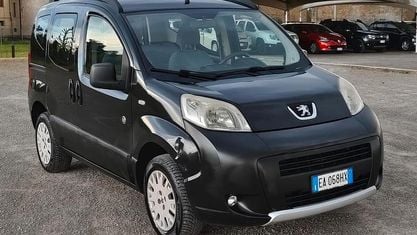 Usata Peugeot Bipper Outdoor 70 CV (51 kW) 2010 Nero Monovolume