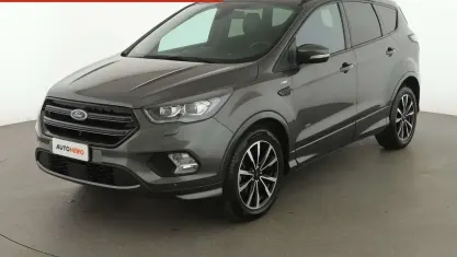 Usata Ford Kuga ST-Line 150 CV (110 kW) 2017 Grigio SUV