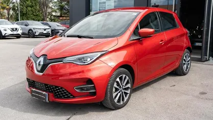 Usata Renault Zoe Intens 50 kW (69 CV) 2020 Rosso met Utilitaria