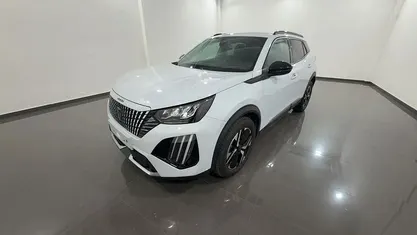 Usata Peugeot 2008 Allure 101 CV (74 kW) 2025 SUV