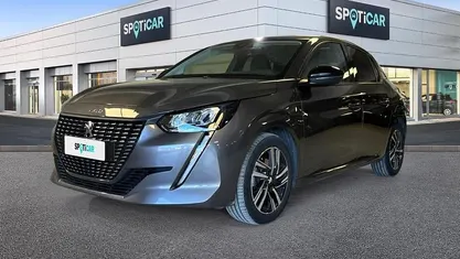 Usata Peugeot 208 Allure 101 CV (74 kW) 2023 Utilitaria