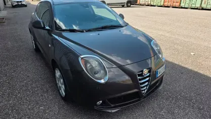 Usata Alfa Romeo MiTo Distinctive 120 CV (88 kW) 2011 Grigio Utilitaria