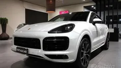 Bianco metallizato Usata 2021 Porsche Cayenne SUV | 69.900 € (Buon prezzo)