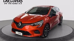 Arancio Usata 2023 Renault Clio V Intens Due volumi | 15.493 € (Buon prezzo)