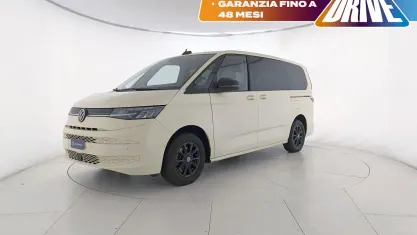 Usata VW Multivan Life 150 CV (110 kW) 2024 91 avorio chiaro r1015 Monovolume