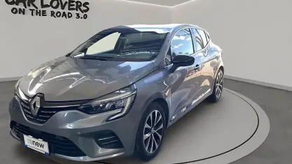 Usata Renault Clio Techno 145 CV (106 kW) 2023 Grigio scisto Utilitaria