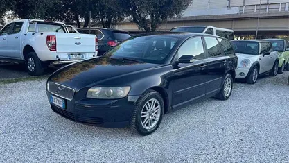 Usata Volvo V50 Summum 109 CV (80 kW) 2006 Nero Station wagon