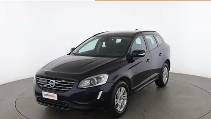 Usata Volvo XC60 Kinetic 190 CV (139 kW) 2015 Blu SUV