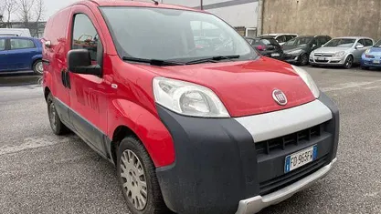 Rosso pastello Usata 2016 Fiat Fiorino Monovolume | 5500 € (Buon prezzo)