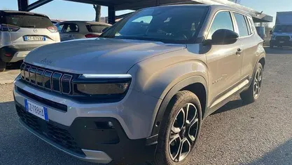 Usata 2025 Jeep Avenger Summit SUV | 22.900 € (Buon prezzo)