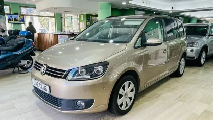 Usata VW Touran Highline 105 CV (77 kW) 2015 Oro Monovolume