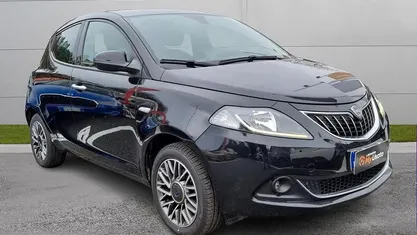 Nero Usata 2023 Lancia Ypsilon Gold Utilitaria | 13.500 € (Buon prezzo)
