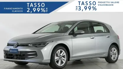 Usata VW Golf VIII Life 115 CV (84 kW) 2025