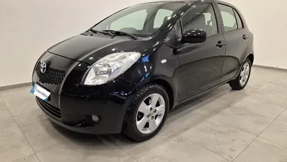 Usata Toyota Yaris Sol 87 CV (63 kW) 2006 Nero Berlina