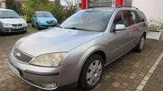 Grigio Usata 2004 Ford Mondeo Tre volumi | 1200 € (Buon prezzo)