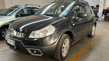 Usata Fiat Sedici Dynamic 107 CV (78 kW) 2009 Grigio SUV