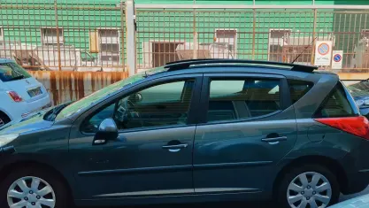 Usata Peugeot 207 73 CV (53 kW) 2008 Grigio Station wagon