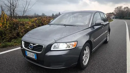 Grigio Usata 2012 Volvo V50 Station wagon | 3800 € (Buon prezzo)