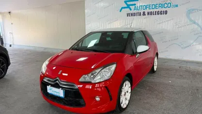 Usata DS Automobiles DS3 So Chic 92 CV (67 kW) 2010 Rosso Coupé