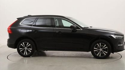 Usado Volvo XC60 Momentum 197 HP (144 kW) 2021 SUV