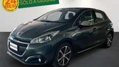 Grigio Usata 2017 Peugeot 208 Allure Due volumi | 8700 € (Buon prezzo)