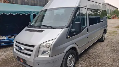 Usata 2011 Ford Transit Monovolume | 14.900 €