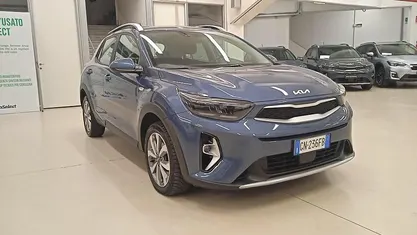 Usata 2023 Kia Stonic Urban SUV | 14.900 € (Buon prezzo)