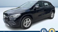Nero pastello Usata 2023 Mercedes GLA180 SUV | 26.500 € (Super prezzo)