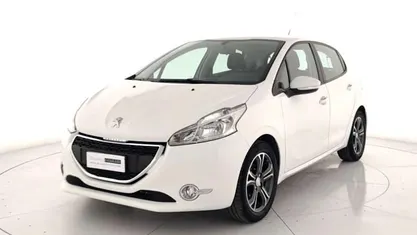 Usata Peugeot 208 Active 82 CV (60 kW) 2017 Bianco Utilitaria